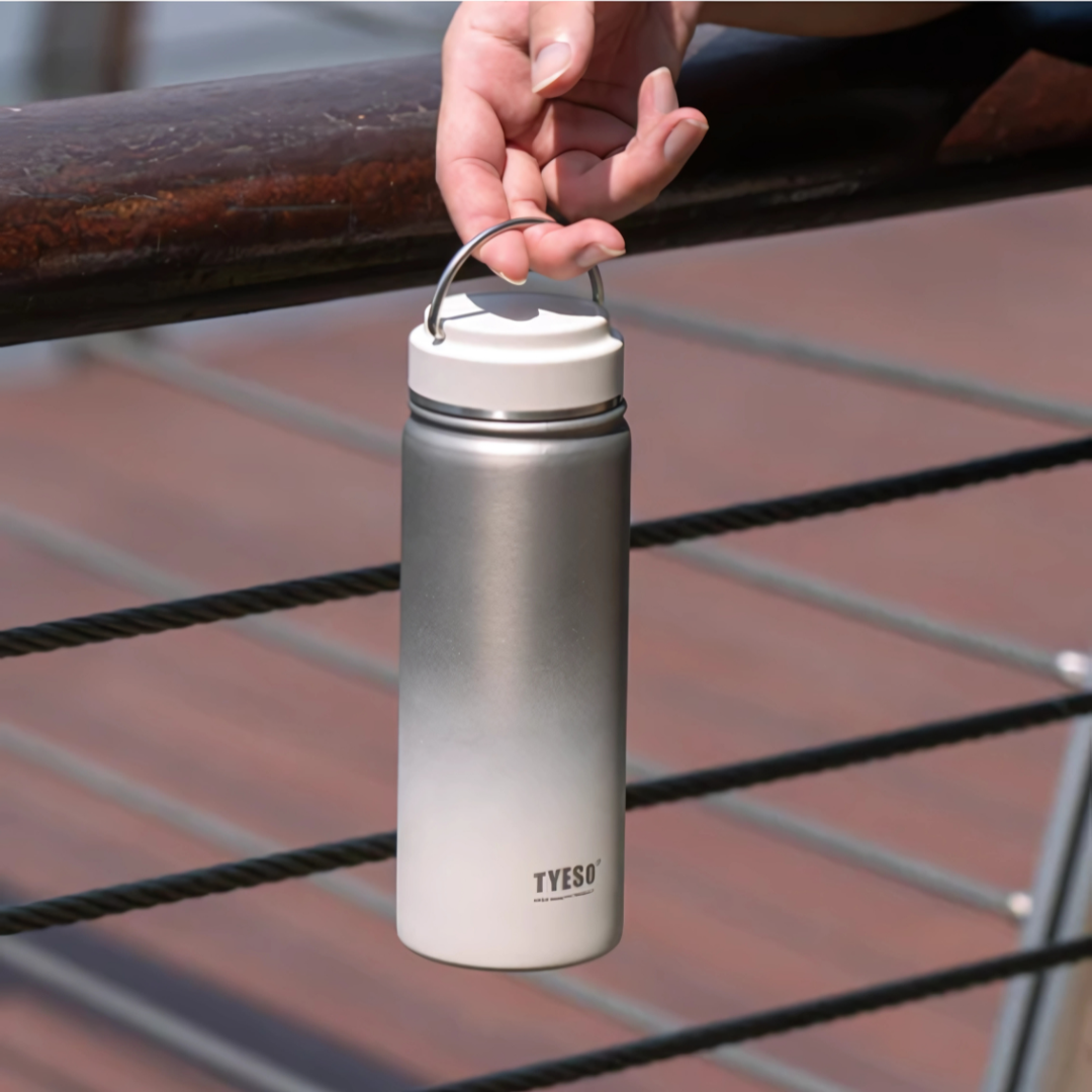 Tyeso Sports Bottle With Steel Handle 25 FL Oz